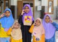 Generus TPQ Al-Khasan Kebalandono Belajar Kreativitas dan Syukur Lewat “Cardboard Flower Walk”