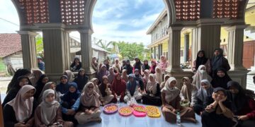Wanita LDII Sukodadi Gelar Pelatihan Dimsum Sehat Kekinian Bernilai Ekonomi