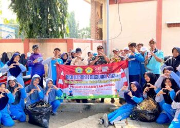 PC LDII Sugio Gandeng SD Islam Budi Luhur Adakan Kerja Bakti Bersama, Camat Sugio Turut Hadir