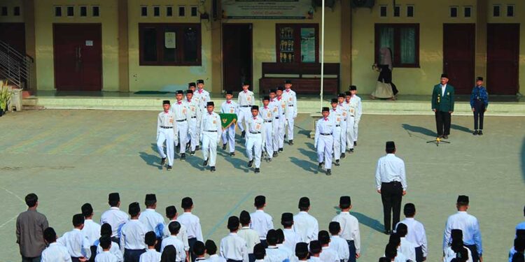 Lembaga Pendidikan Budi Luhur Sugio Gelar Upacara Peringatan HUT RI ke-81