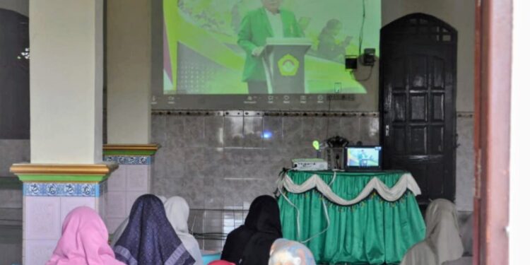 PC Wanita LDII Turi Ikuti Seminar Perlindungan Anak di Ruang Digital