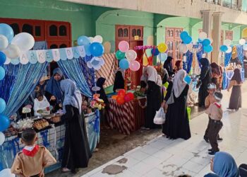 TK dan SD Al Muttaqin Bandungsari Gelar Acara Bazar dan Market Day