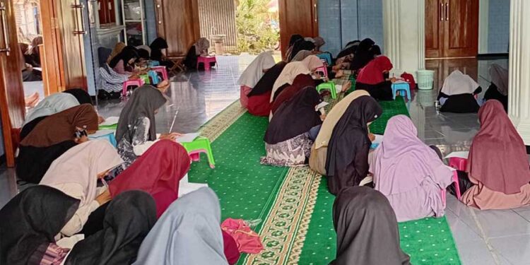 Wanita LDII Sukodadi Bekali Cara Bersuci Bagi Remaja Putri