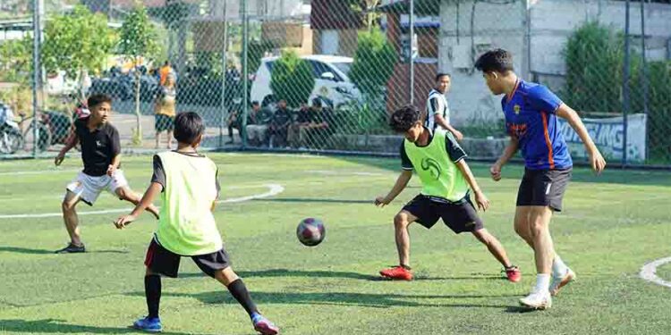 Serunya Fun Football dan Wisata Sengkaling, Ajang Pererat Keakraban Kader LINES Lamongan
