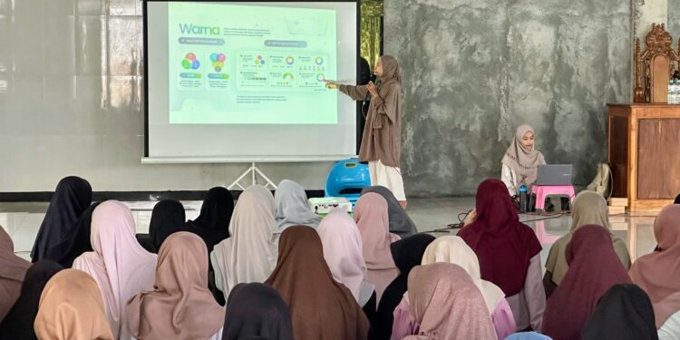 Sosmed Berdaya, Wanita dan Pemuda LDII Karanggeneng Asah Keterampilan Desain Grafis